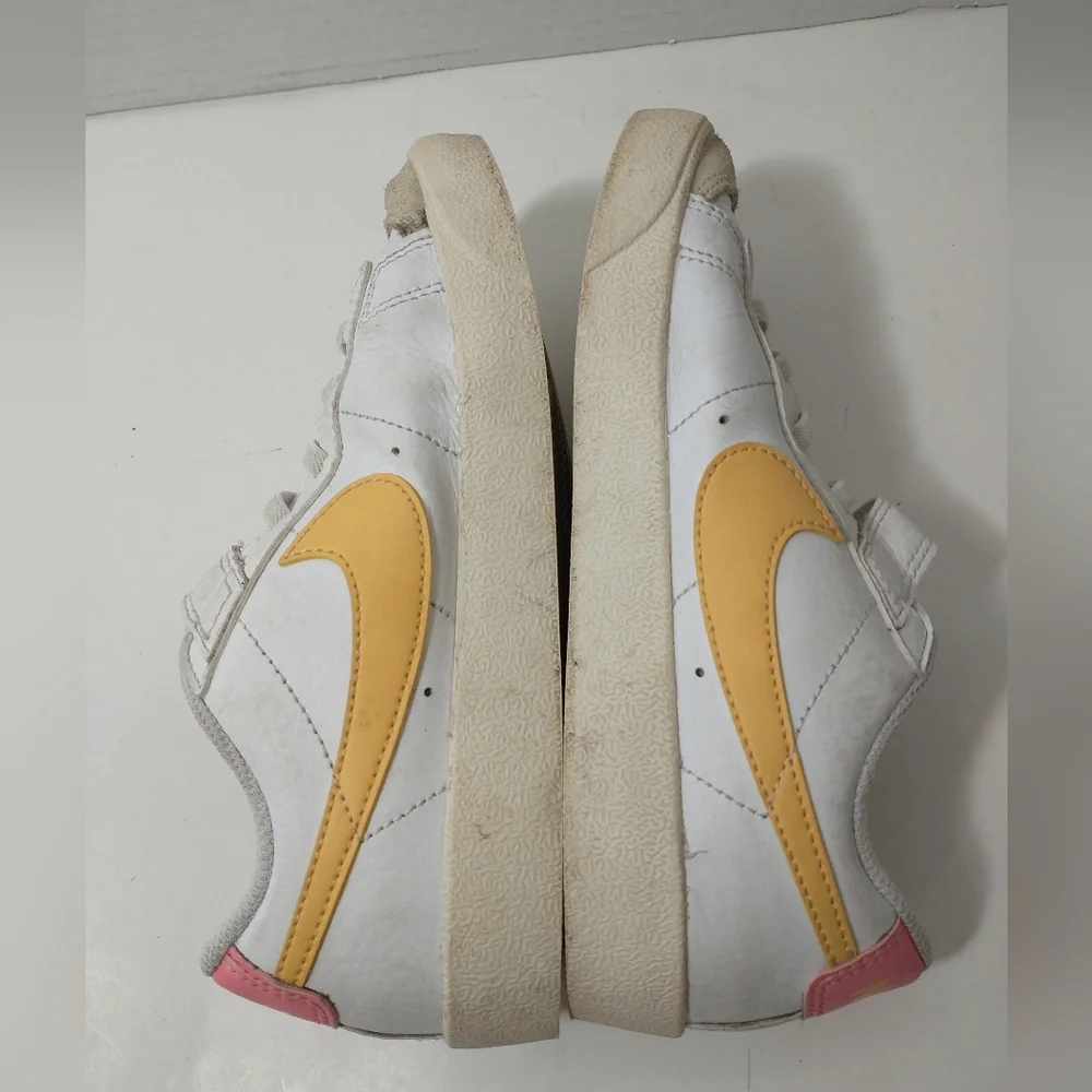 Nike Blazer Low '77 Vintage‎ Sneaker, White,Yellow And Pink, Size 2Y